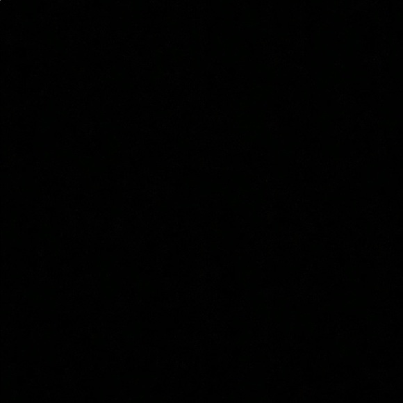 Meet your Posher, Mikaela - Picture 1 of 1